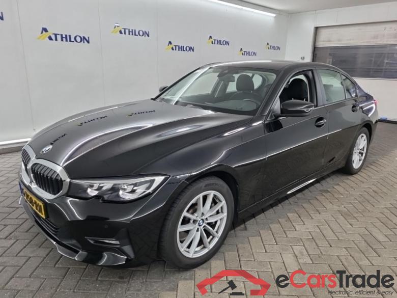 BMW 3 Serie Sedan 330iA 4D 190kW #1