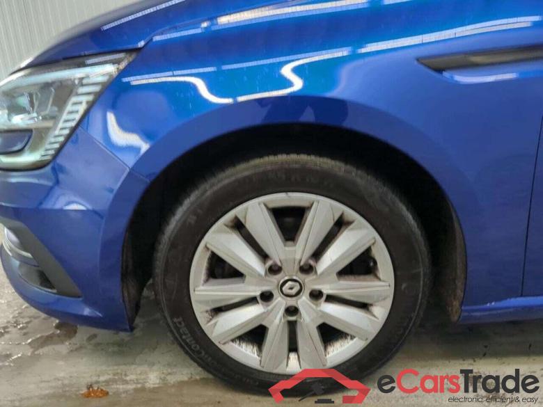 RENAULT Mégane Estate 1.3 TCe140 Equilibre #6