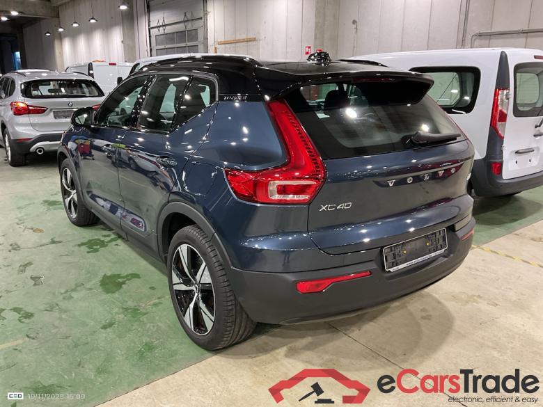 VOLVO XC40 78 KWH P8 AWD RECHARGE R-DESIGN #3