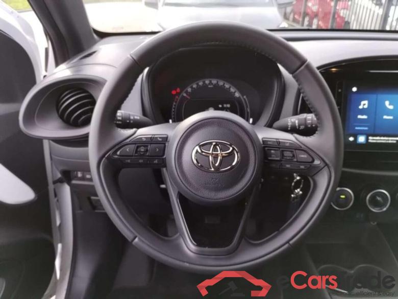TOYOTA Aygo X 1.0 VVT-i MT Play #6