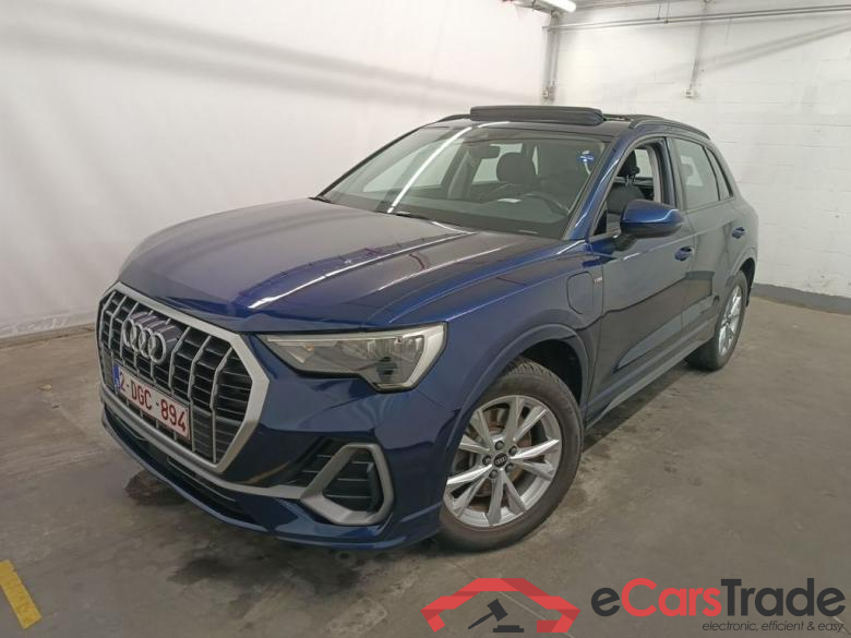 Audi Q3 45 TFSI e S tronic S Line 5d