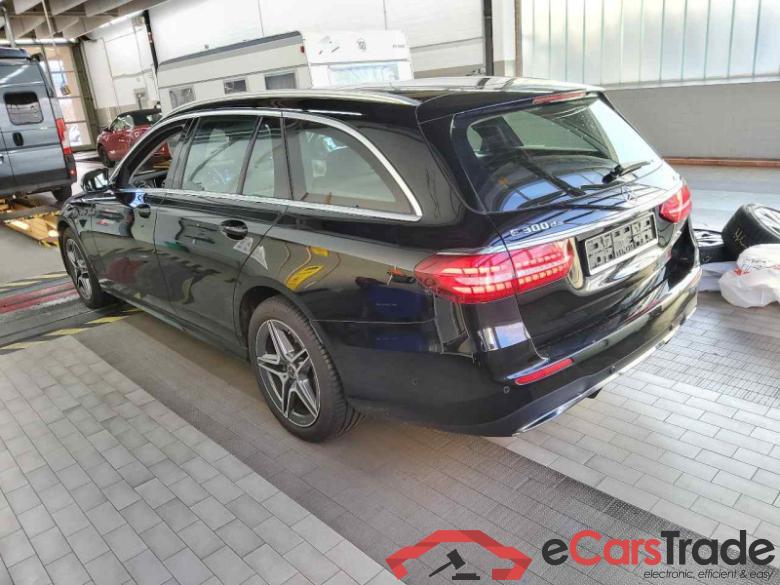Mercedes-Benz E T-Modell (BM 213)(06.2016->) DE - Kb5 E 300 de EU6d, T de AMG Line 4Matic (EURO 6d), (Facelift) 2020 - 2023 #4