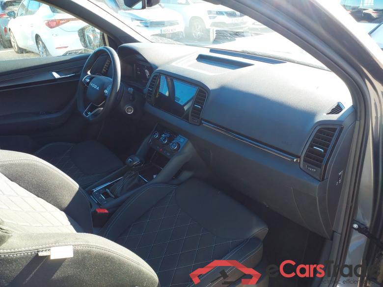 SKODA Karoq 1.5 TSI 110kW 150cv DSG Automático Sportline #3