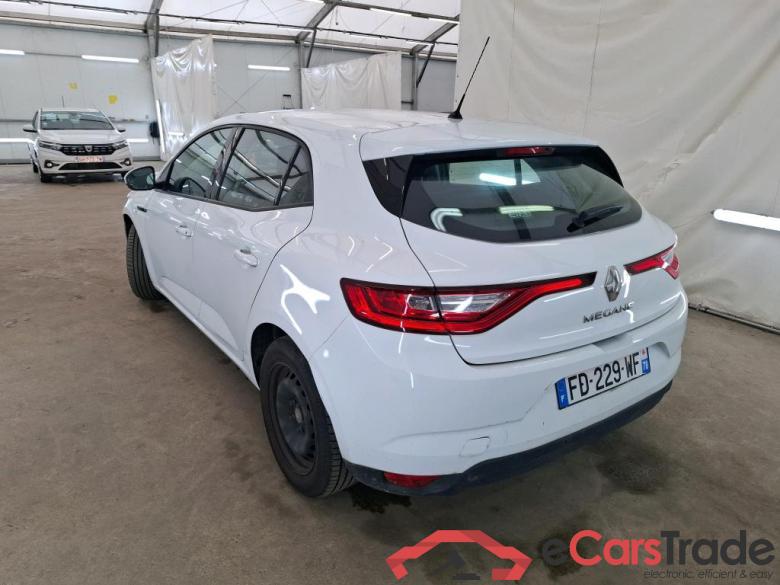 Megane IV Berline 5pt. Société Air Nav 1.5 dCi 90CV BVM6 E6 #2
