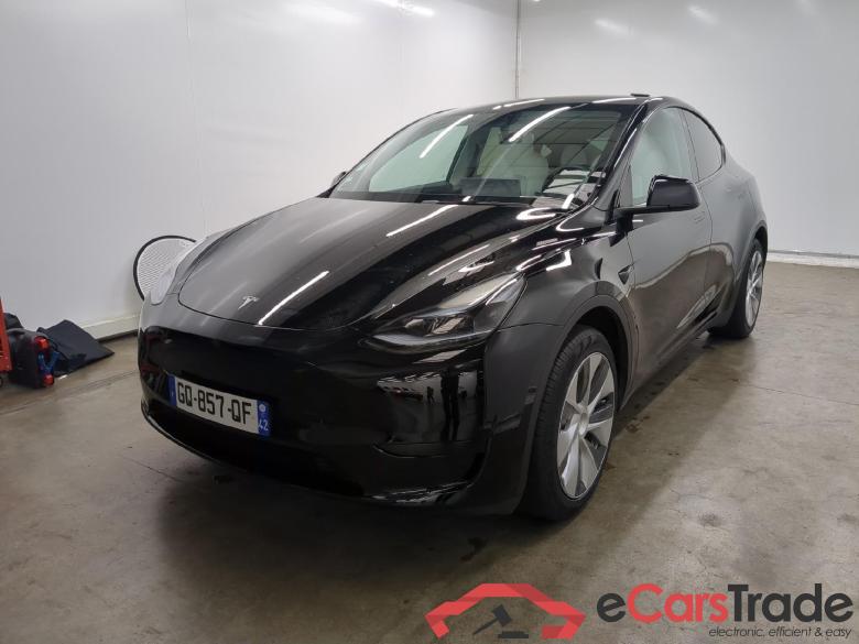 TESLA Model Y / 2021 / 5P / SUV RWD #1