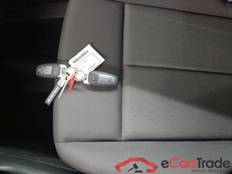 Audi Q4 Sportback e-tron 45 e-tron 5d #4