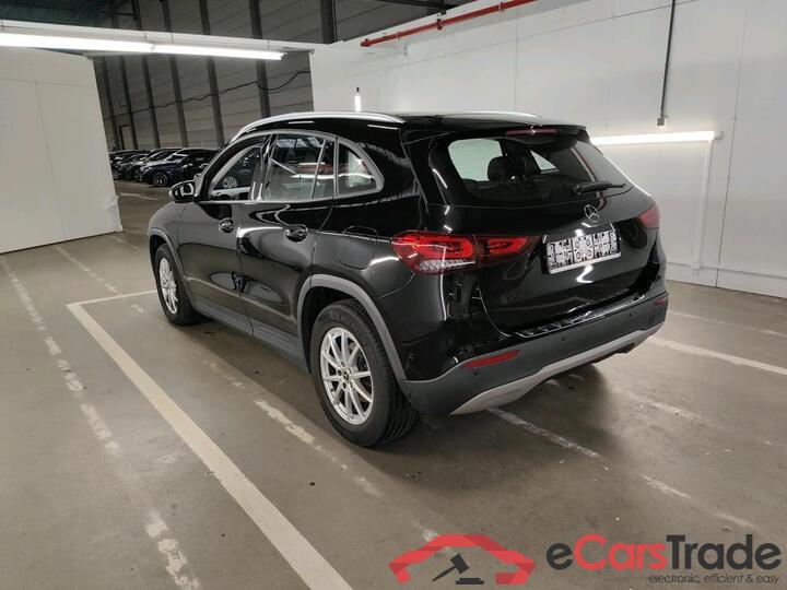 Mercedes GLA 180d Aut. Pano LED-Xenon Widescreen Navi 1/2 Leather KeylessGo Camera Klima PDC ... #4