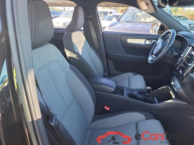 VOLVO XC40 / 2021 / 5P / todoterreno 1.5 T4 Twin Recharge Core Auto #6
