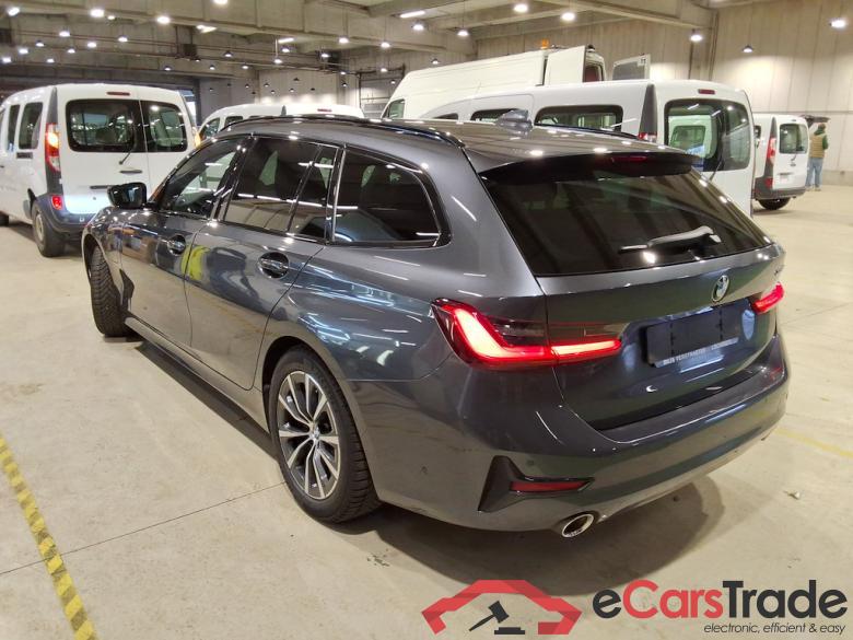 BMW 3 TOURING - 2019 330eA PHEV #2
