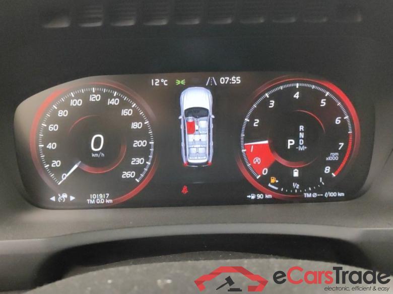 Volvo XC90 2.0 B5 P 4WD Geartronic Momentum Pro 7PL 5d #6