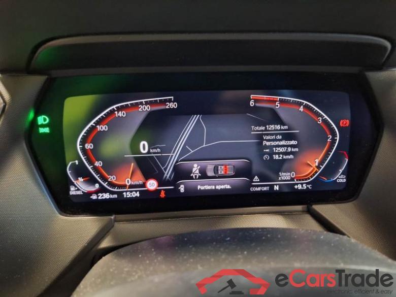 BMW SERIE 1 / 2019 / 5P / BERLINA 118D MSPORT #4