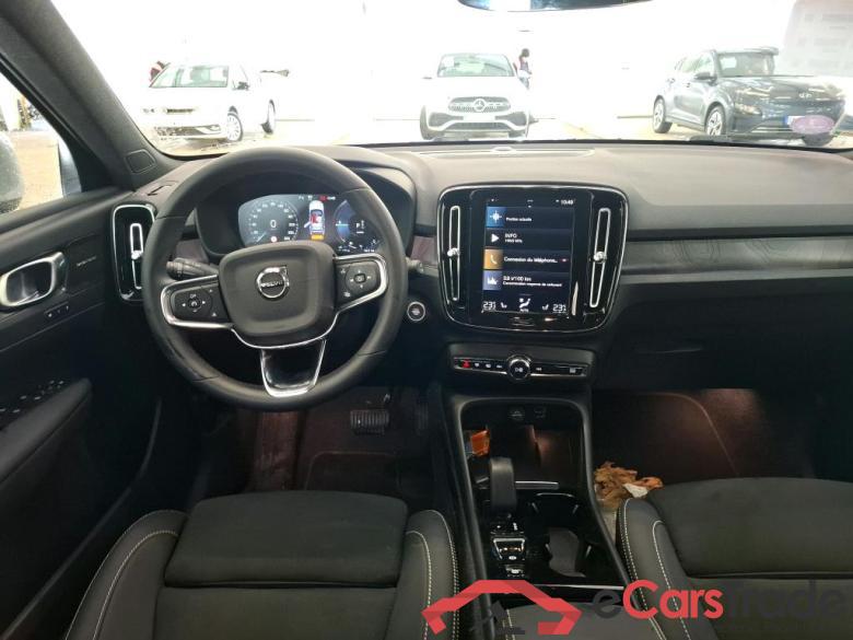 VOLVO XC40 / 2022 / 5P / SUV Recharge T5 262 DCT7 Plus #5