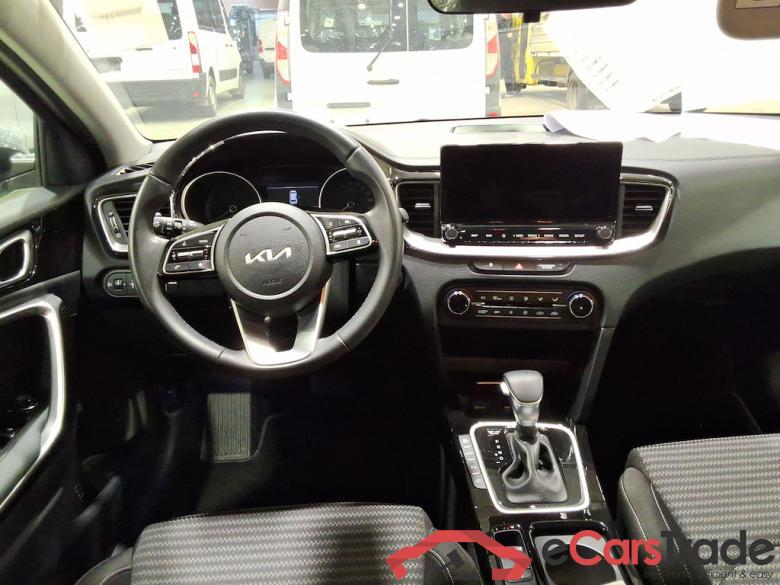 KIA CEE'D SPORTSWAGON 1.6 GDI PHEV BUSINESS LINE DCT #6