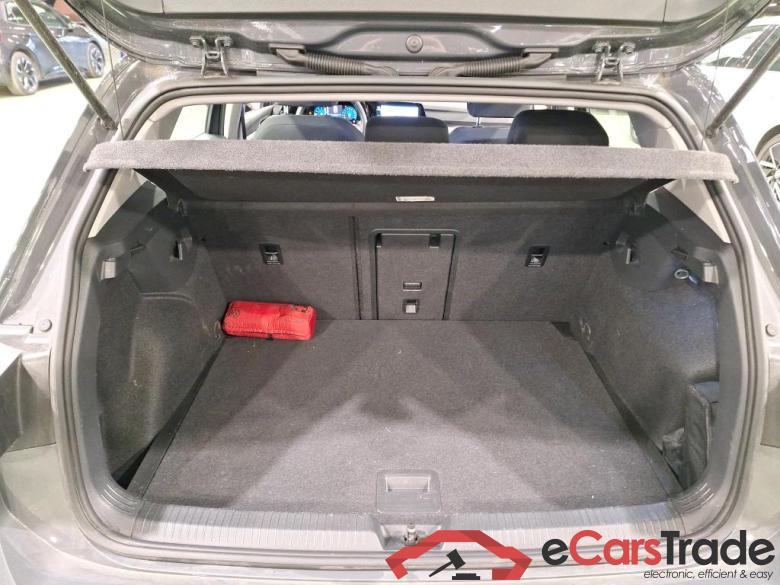 VOLKSWAGEN GOLF VIII 1.5 E-TSI 110KW LIFE DSG #4