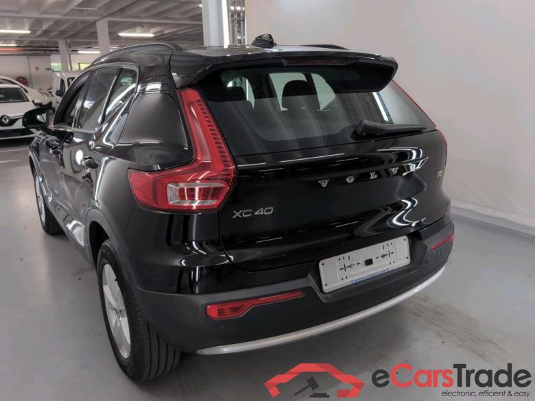 VOLVO XC40 1.5 T2 ESSENTIAL #3