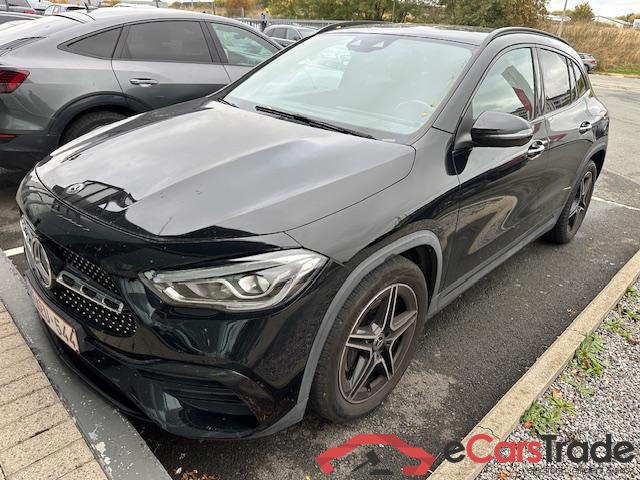 MERCEDES-BENZ GLA 200 Business Solution #1