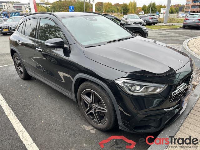 MERCEDES-BENZ GLA 200 Business Solution #2