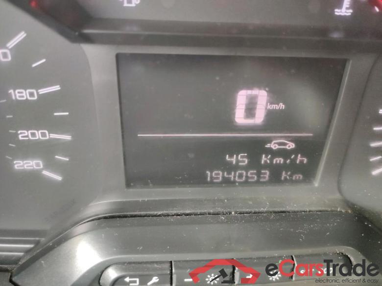 PEUGEOT Partner / 2018 / 4P / furgón derivado de turismo Premium Standard 600kg BlueHDi 73kW #5