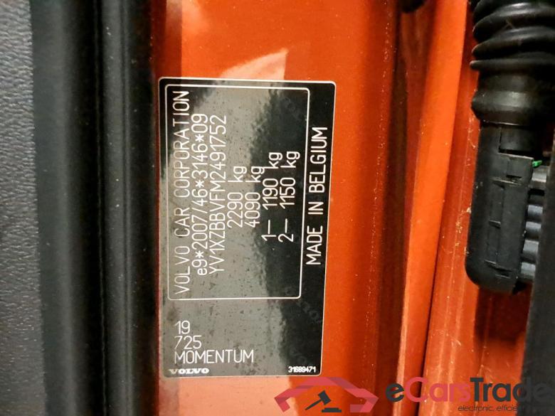 VOLVO - VOL XC40 T5 Recharge 261PK Geartronic Inscription Expr. With Luxury Seat & Protection Pack & IntelliSafe Surround & Electric Sunroof & Semi Auto Foldable Trailer hook & 360 Camera With Parking Assist * HYBRID * #6