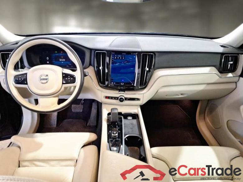 VOLVO XC60 / 2021 / 5P / SUV B4 D AUTOMATICO PLUS DARK #3
