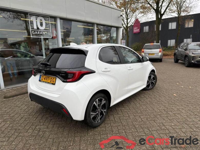 TOYOTA YARIS 1.5 Hybrid 115 First Edition #4