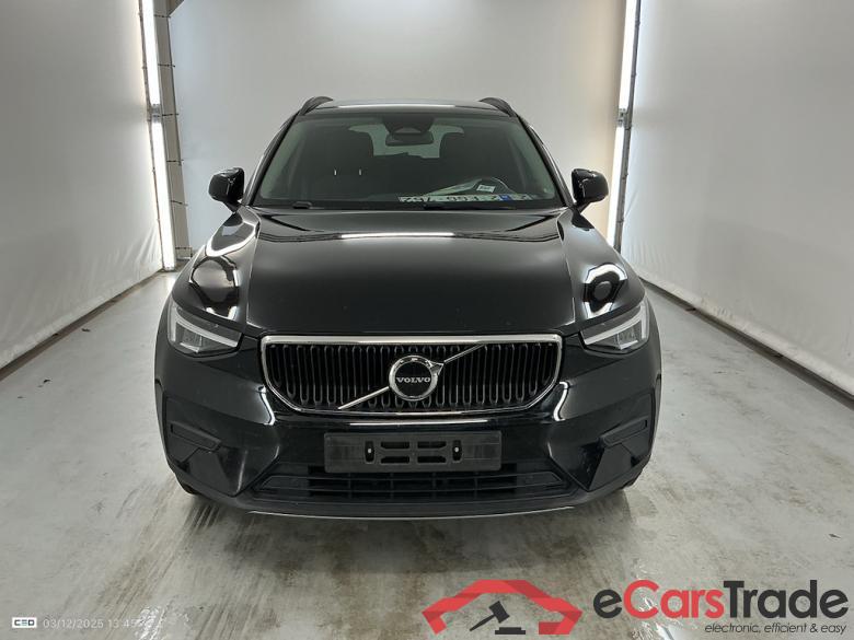 VOLVO XC40 2.0 B3 MHEV ESSENTIAL DCT #2