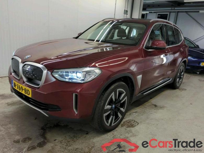 BMW iX3 Executive #1