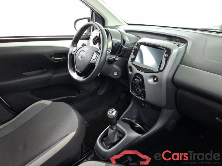 TOYOTA Aygo 1.0 VVT-i x-play 5D 53kW #6