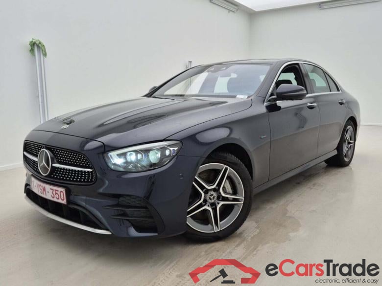 MERCEDES-BENZ E-KLASSE 300 E AMG LINE G-TRONIC