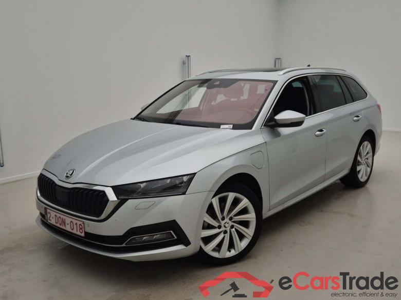 SKODA OCTAVIA COMBI 1.4 TSI PHEV #1
