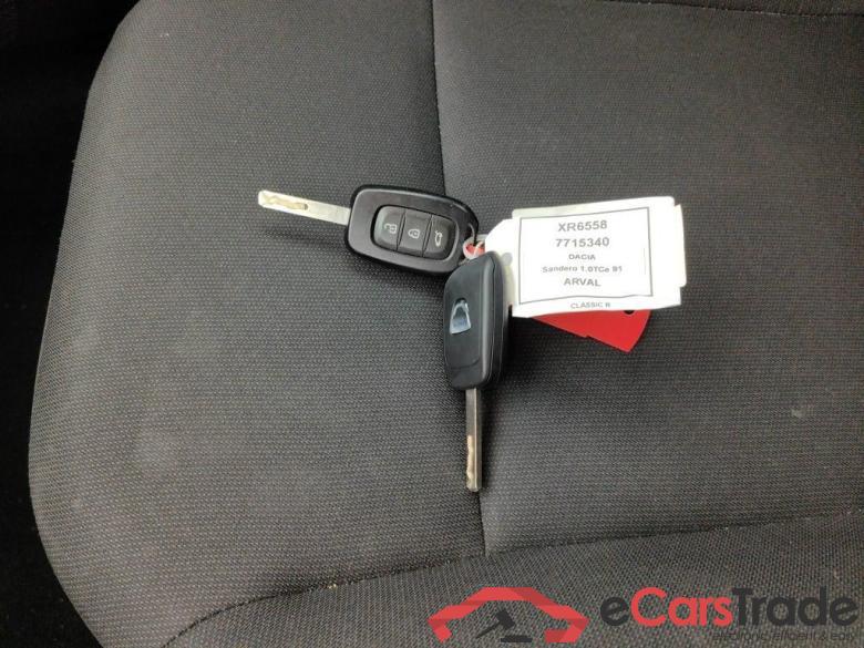 DACIA SANDERO - 2021 1.0 TCe 91 Essential 5d #4