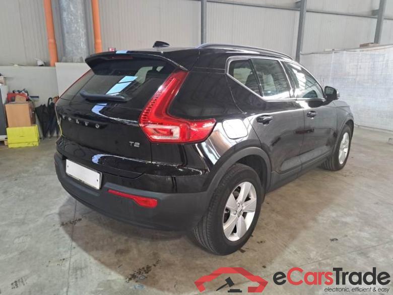 VOLVO XC40 / 2017 / 5P / SUV T2 MOMENTUM CORE #2