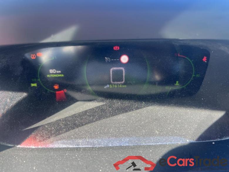 PEUGEOT 2008 / 2019 / 5P / todoterreno Allure BlueHDI 100 S&S BVM6 (CX) #5