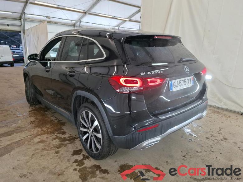 Mercedes GLA 250e Plug-In Hybrid Aut. LED-Xenon Widescreen Navi 1/2 Sport-Leather KeylessGo Camera Klima PDC ... #4