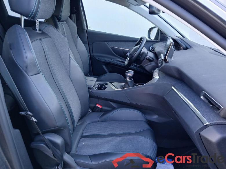 PEUGEOT 3008 / 2020 / 5P / todoterreno 1.2 PureTech 96KW S&S Allure Pack #6