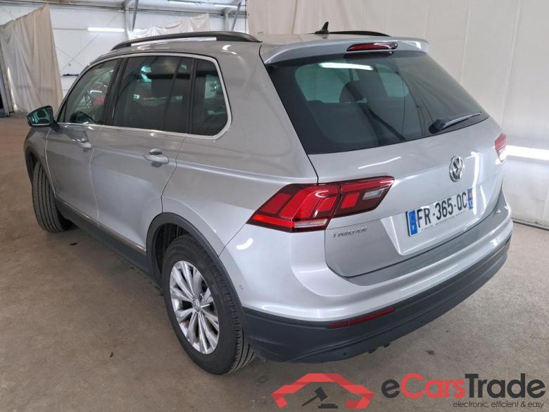 VOLKSWAGEN Tiguan / 2016 / 5P / SUV 2.0 TDI 150 DSG7 Confortline Business #2