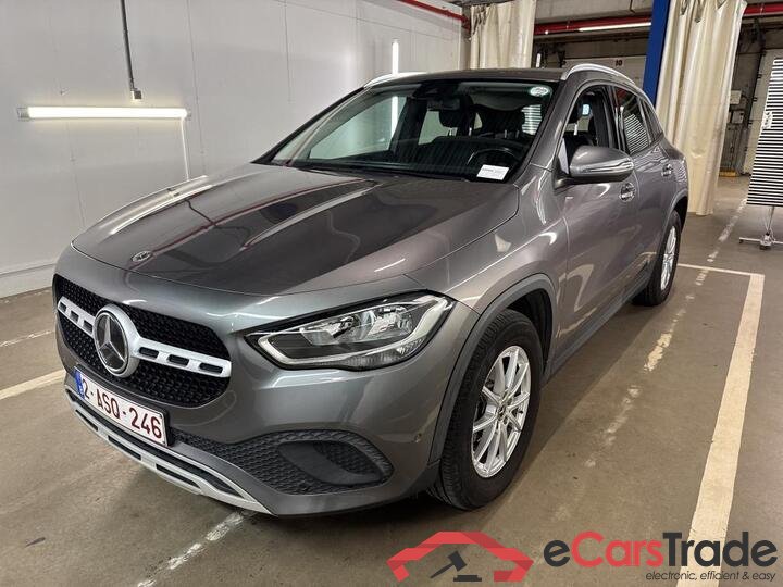 Mercedes GLA 180d Aut. Widescreen Navi 1/2 Leather KeylessGo Camera Klima PDC ...