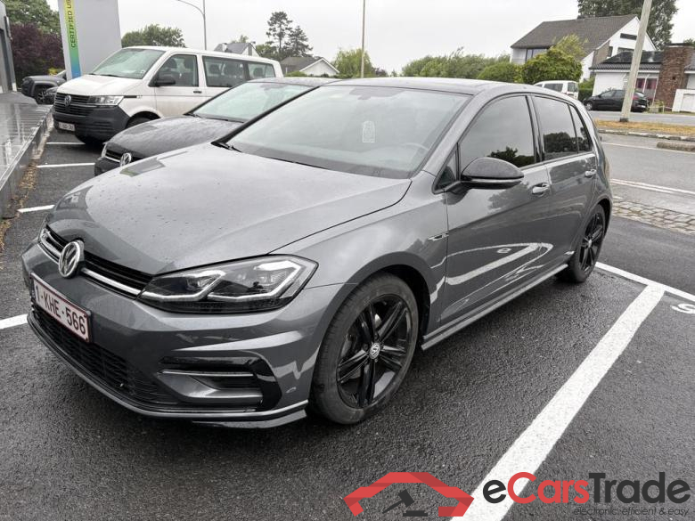 VOLKSWAGEN Golf VII Golf Comfortline 1.5 TSI 110 kW (150 ch) 7 vitesses DSG