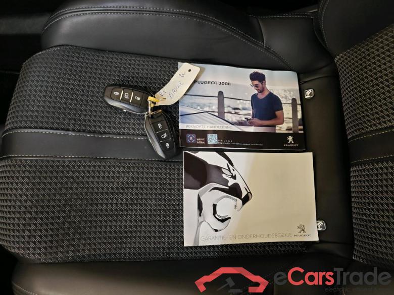 Peugeot 2008 GT-line 1.2 Puretech 130 5d #4