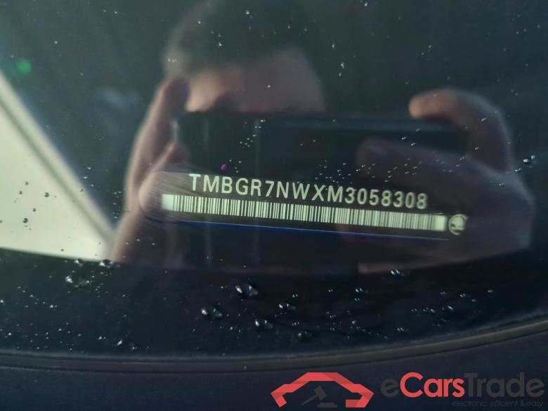 Škoda Kamiq 1.0 TSI Greentech 81kW DSG Sport Buss 5d #6