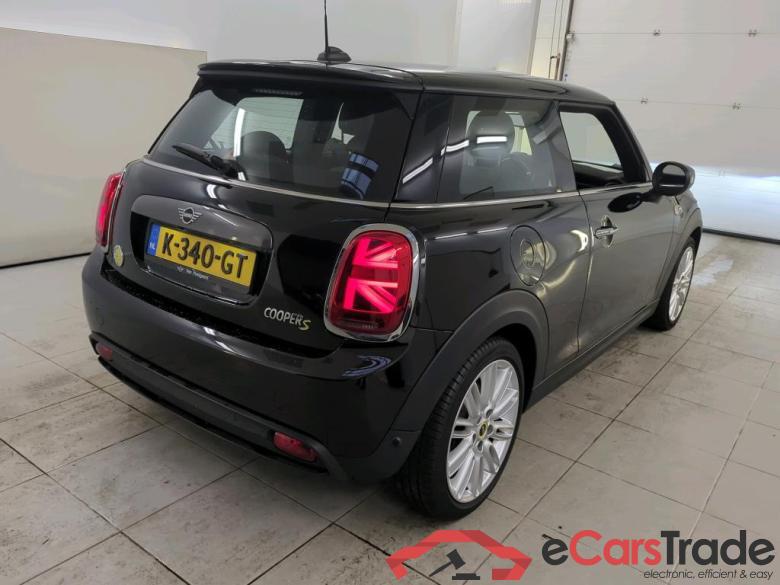 MINI Electric Essential 3d #2