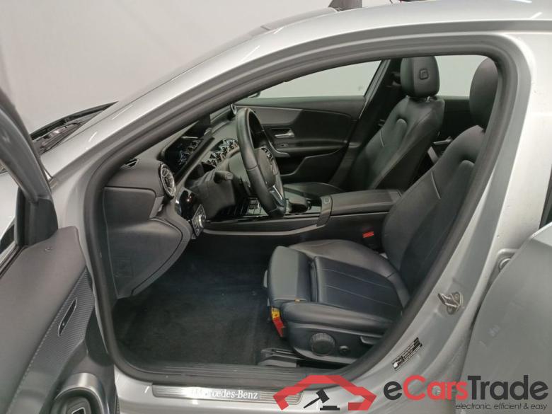 Mercedes-Benz A-Klasse Limousine A 200d Business Solution 4d #3