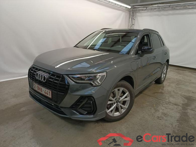 Audi Q3 45 TFSI e S tronic S Line 5d