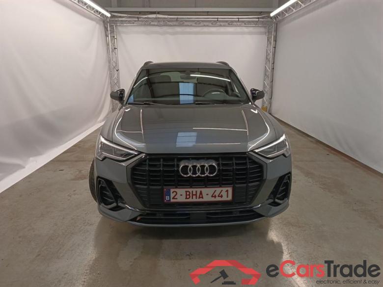 Audi Q3 45 TFSI e S tronic S Line 5d #5