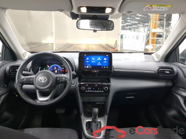 TOYOTA Yaris Cross Hybride / 2021 / 5P / SUV 1.5 HYBRID 116H DYNAMIC AUTO #4