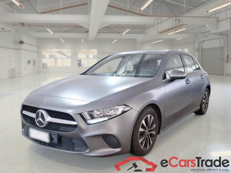MERCEDES-BENZ CLASSE A / 2018 / 5P / BERLINA A 200 AUTOMATIC BUSINESS #1