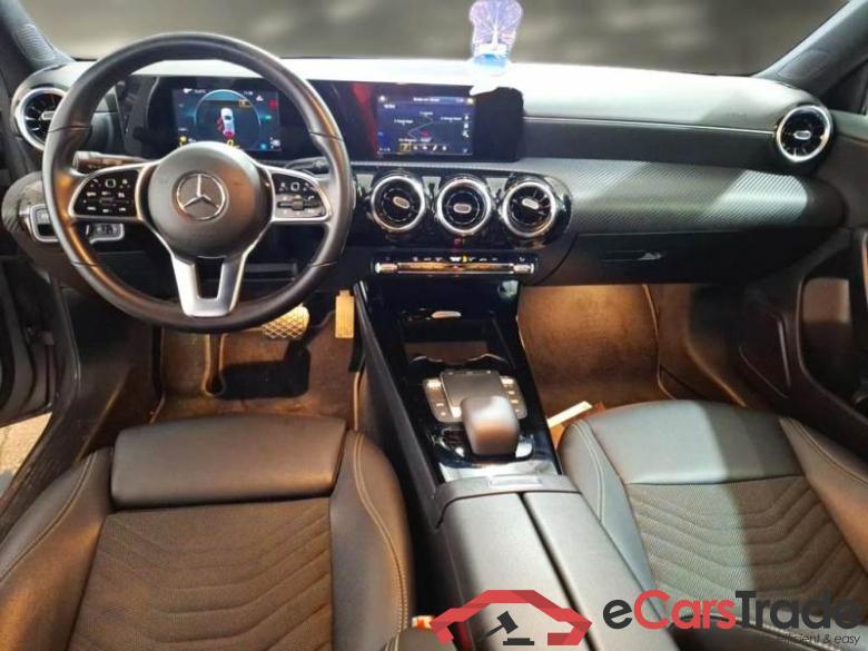 MERCEDES-BENZ CLASSE A / 2018 / 5P / BERLINA A 200 AUTOMATIC BUSINESS #3