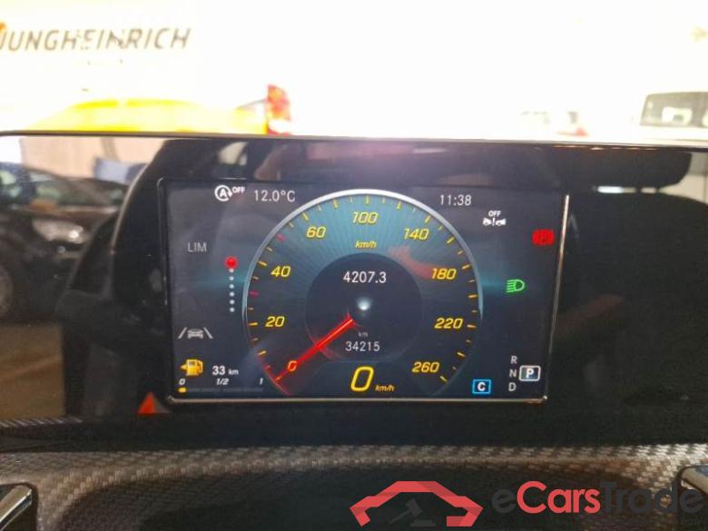 MERCEDES-BENZ CLASSE A / 2018 / 5P / BERLINA A 200 AUTOMATIC BUSINESS #4