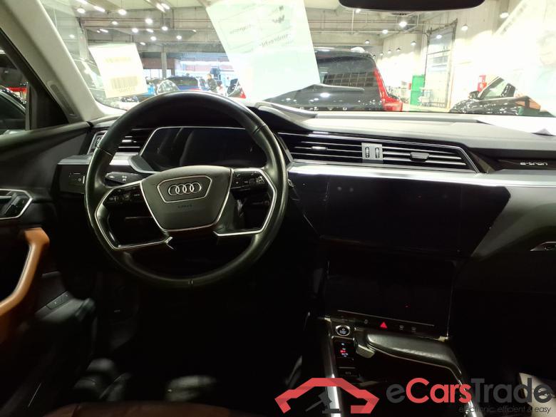 AUDI E-TRON 71 kWh 50 Quattro Advanced #6