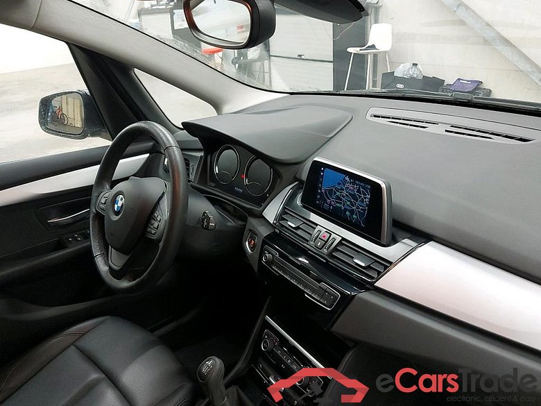 BMW - BMW 2 GRAN TOURER 216d 116PK Advantage Pack Business & LED & Removable Trailer Hook #3